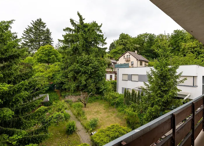 Bnb Grand Forest Escape